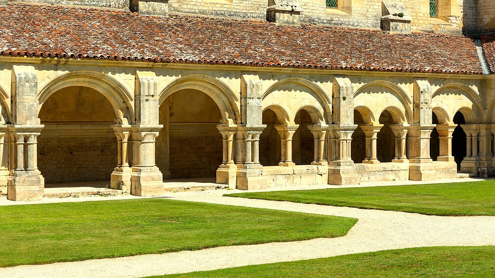Les bâtiments de l'abbaye de Fontenay, en Côte-d'Or