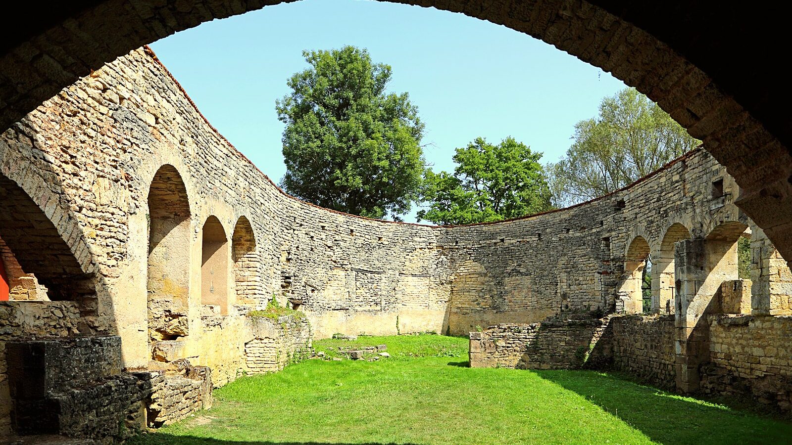 Les bâtiments de la Grande Forge de Buffon, en Côte-d'Or