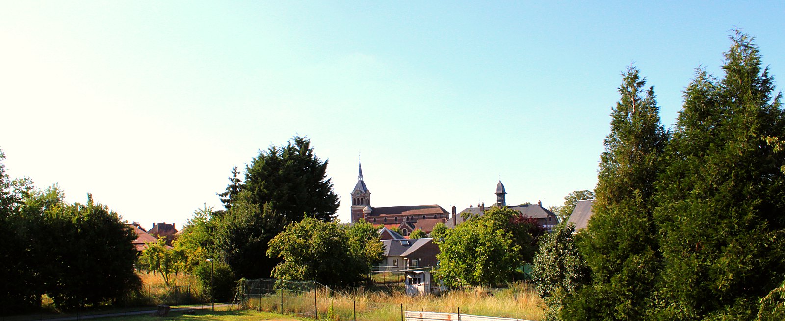 Le village de Lassigny, dans l'Oise, l'une des communes où des ouvrages bétonnés sont relevés