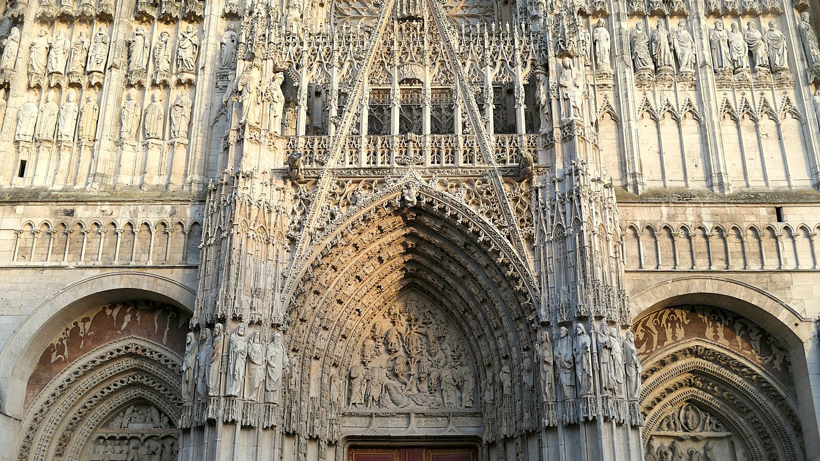 La façade occidentale de la cathédrale Notre-Dame de Rouen, en Seine-Maritime