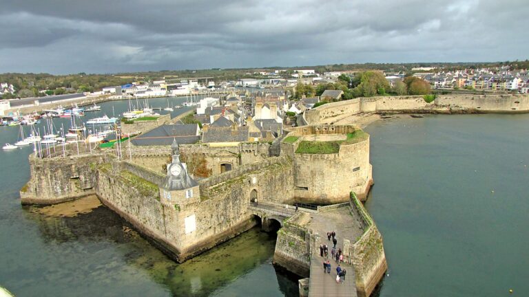 La ville close de Concarneau et ses remparts, dans le Finistère
