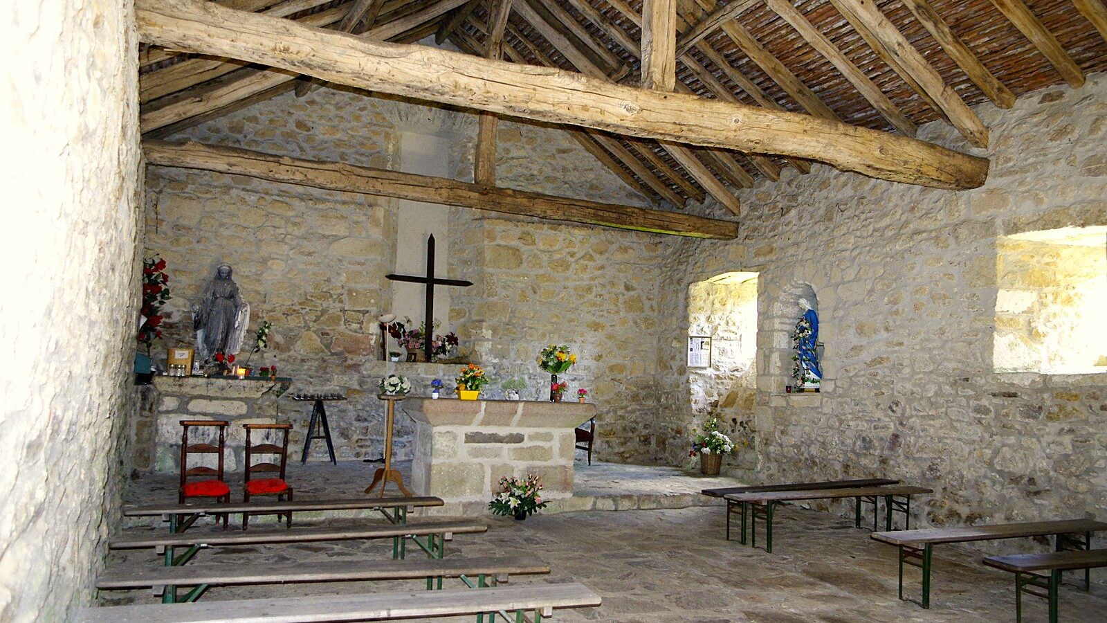 La chapelle de Courbefy, hameau abandonné de Bussière-Galant