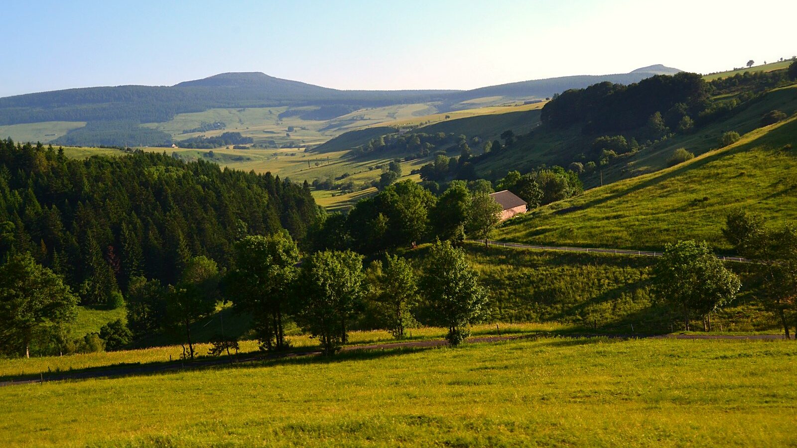 Le mont Gerbier de Jonc, en Ardèche, au pied duquel naît la Loire