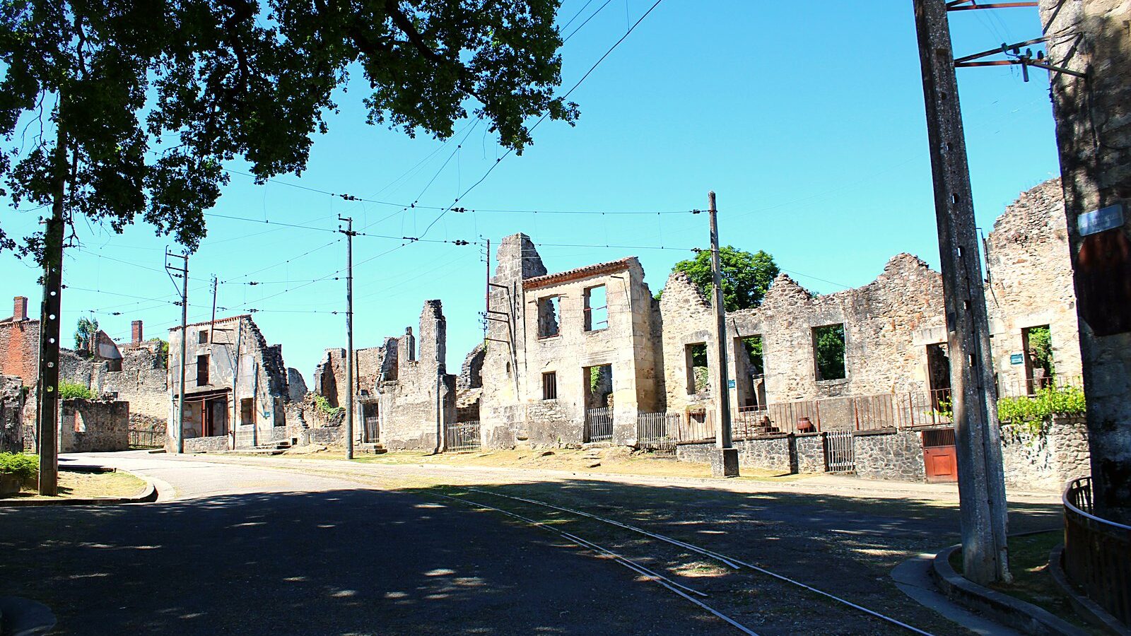 Les ruines du village martyr d'Oradour-sur-Glane, en Haute-Vienne